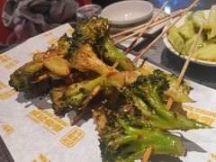 -威记烧嘢·南宁烧烤·超级生牛(绿地店)