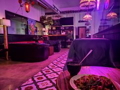 -拖板鞋咖啡旅行酒店(春熙路地铁站店)