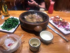 -老滇山寨•云南特色菜•地方菜•民族风情歌舞表演(金碧店)