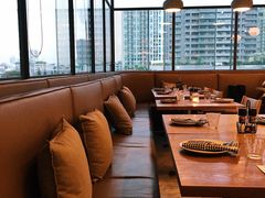 -ROAST coffee & eatery