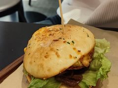 经典秘汁炭烤风味牛堡-必胜客(SM城市广场店)