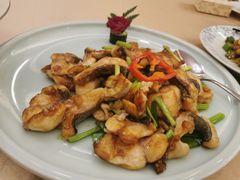 煎焗鲶鱼（或鲢鱼）-围龙屋客家食府(福田店)
