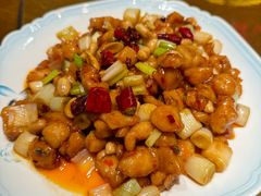 -东口码头·烧鸽子·鱼头泡饼·地方菜(金鹰悦城店)
