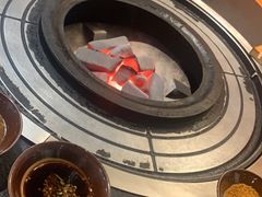 -阿山卓·野生菌火锅·纳西火塘烤肉