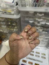 -尤米一站式美甲美睫