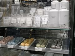 -MUJI无印良品(滨江宝龙城店)