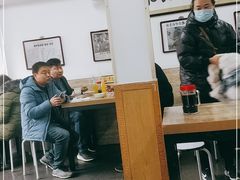 大堂-陈记卤煮小肠