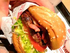 BBQ培根牛肉特堡-The Habit Burger Grill 哈比特汉堡(复兴soho店)
