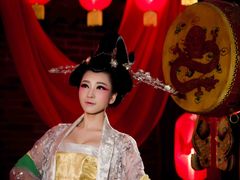 -九月鹰飞汉服摄影工作室