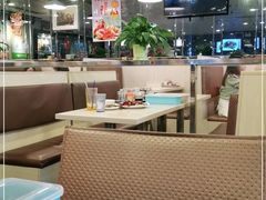 大堂-老地方港式餐厅(拱北口岸店)