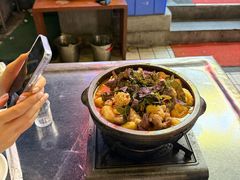 -大富蚝乌东哥饭店·石锅鱼杂·柠檬鸭(革新路店)
