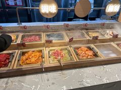 -山焱·炭火自助烤肉(周浦万达店)