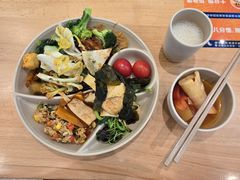 -素满香·全民食养自助(长宁龙之梦店)