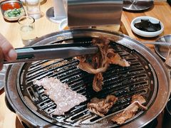 -汉城烤肉·黑金冠(华山路店)