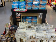-宠小格时尚宠物生活馆(唐镇店)