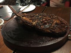 战斧牛排-恰餐厅及酒吧 CHAR Bar & Grill (北京丽都皇冠假日店)