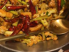 -渔语鱼新川菜Bistro(万象天地店)