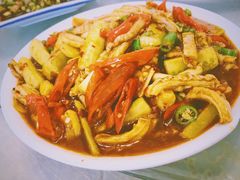 -茅屋大酒店