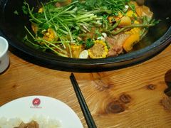 -咱屯子铁锅炖直营店(保利店)