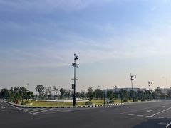 -皇家田广场(อนุสาวรีย์ทหารอาสา)