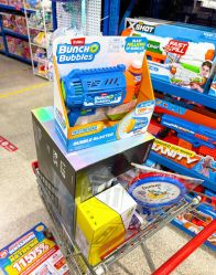 -逝水玩具折扣店