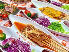 -威记烧嘢·南宁烧烤·超级生牛(绿地店)