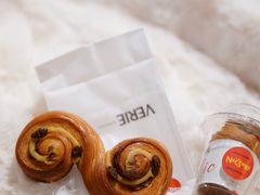 -VERIE BAKEHOUSE