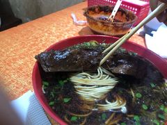 -小龙大肉面馆