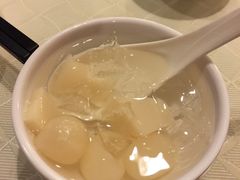 桂圆豆腐甜汤-无招牌海鲜餐厅(滨海艺术中心店)