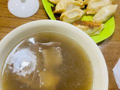 -锅贴王小吃(南大街店)