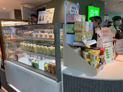 面包甜点陈列柜-奈雪的茶(苏宁广场店)