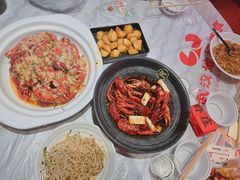 -肥肥虾庄·金牌油焖大虾(首义路店)