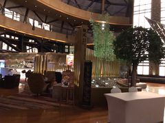 -上海滴水湖皇冠假日酒店