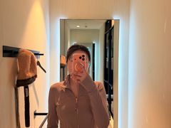 -lululemon(上海浦东IFC店)