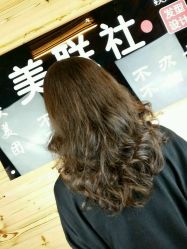 -镁连社·美联社