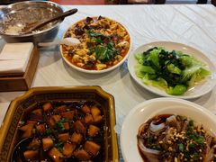 -华光驿站私房菜·黑金冠