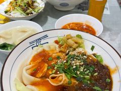 -大嘻咹biangbiang面(历史博物馆店)