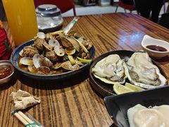 -蚝堡海鲜·威海菜·海肠捞饭·烧烤·亚洲吃蚝公司(幸福门店)