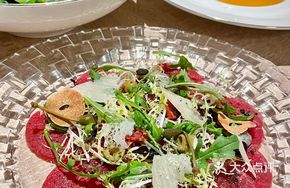 Signature Raw Beef Slices