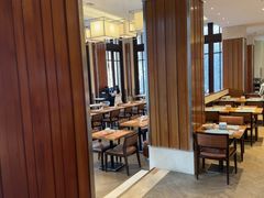 -亚龙湾希尔顿自助餐厅·海鲜·烧烤·沙滩BBQ·现场乐队