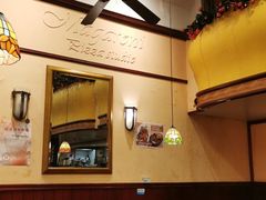 -玛格萝妮比萨屋(四平店)