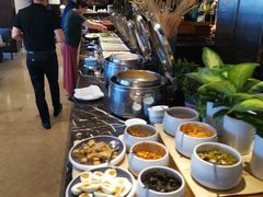 自助取餐区-绿城玫瑰园酒店-遇见19楼餐厅(舟山绿城玫瑰园酒店店)