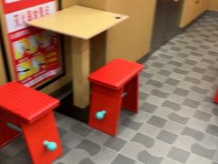 -塔斯汀中国汉堡(管城春风十里店)