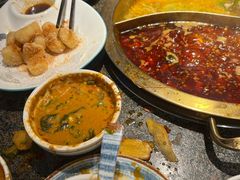 -小天鹅火锅·一线江景洪鼎旗舰店(洪崖洞店)