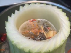 -得意咚瓜·顺德鱼生·冬瓜火锅(深圳首店)