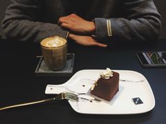 -UNI UNI(环亚凯瑟琳店)