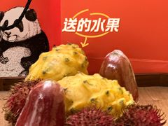 -雍容荟活帝王蟹活龙虾自助(苏宁旗舰店)