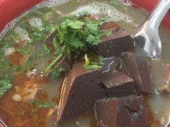 -春雨羊汤店(广开四马路总店)