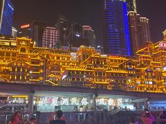 -闲隅江景艺术酒店(解放碑洪崖洞总店)
