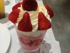 草莓芝士优格冰-娜娜家·Nana's restaurant(国金汇店)
